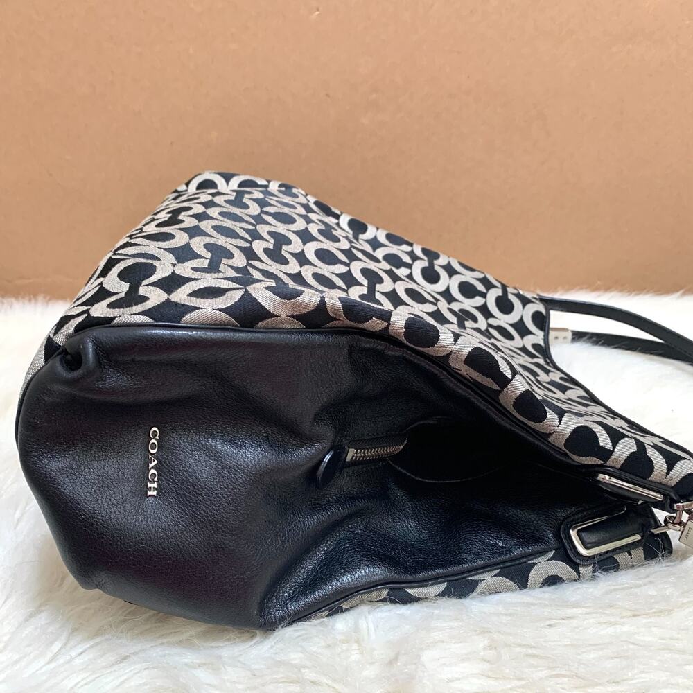 COACH MADISON Black & White OP ART Signature Fabric PHOEBE Shoulder Bag 26448 - Picture 14 of 16